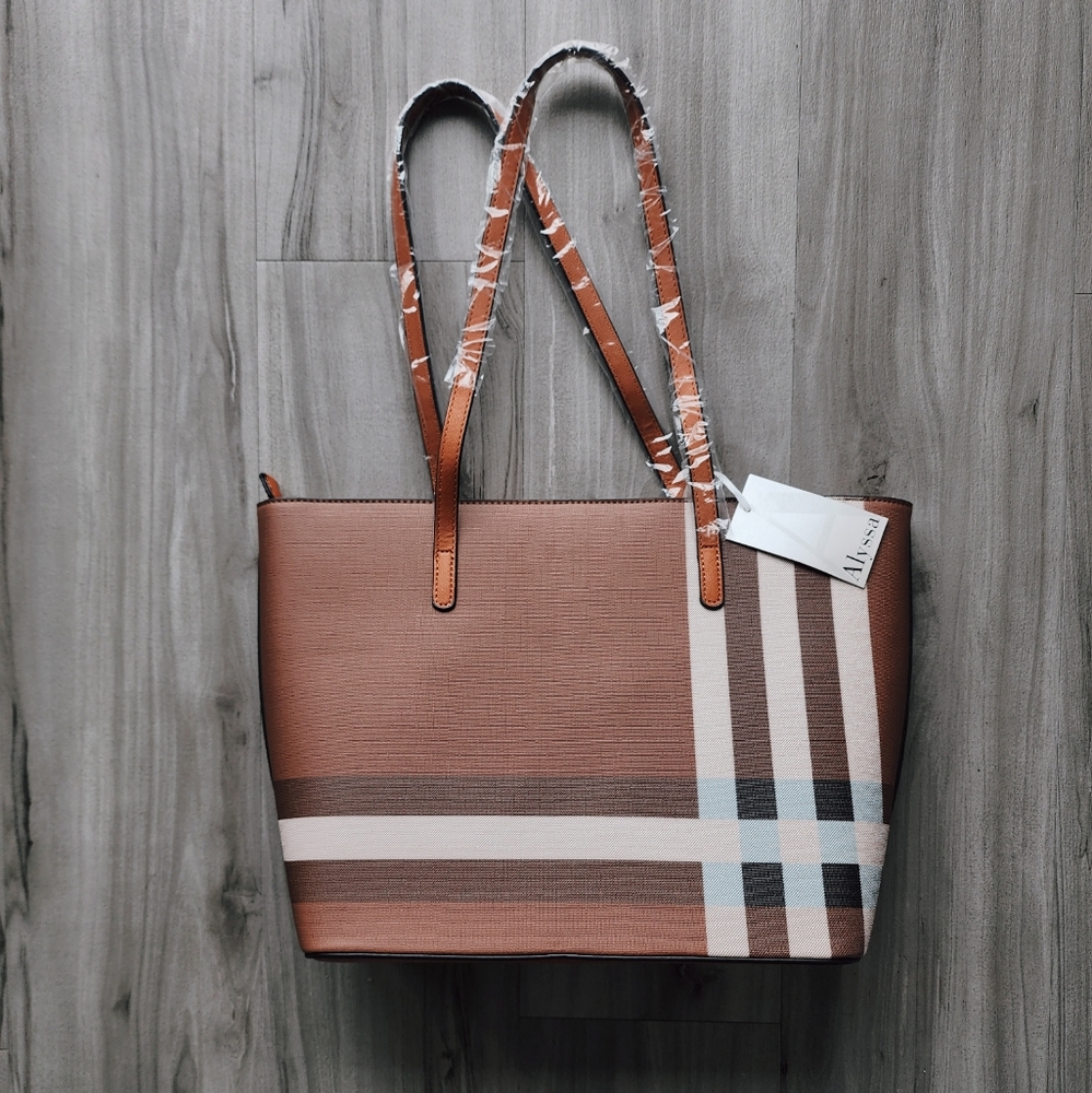 Brand New Alyssa Purse